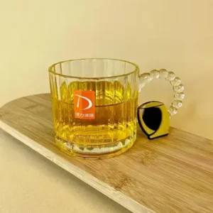 لیوان دسته مرواریدی شیاردار شفاف