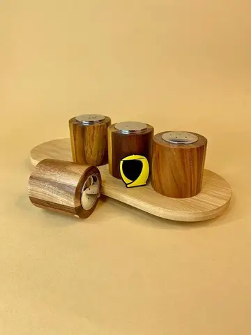 نمک پاش استوانه چوبی