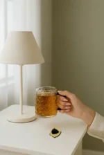 لیوان مشبک دسته سبز