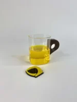 لیوان متوسط دسته چوبی