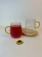 لیوان موج دار دسته طلایی