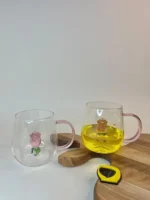 لیوان شیشه‌ای گل رز