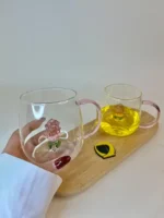 لیوان شیشه‌ای گل رز