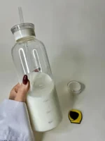 بطری آب مدرج نی‌دار