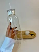 بطری آب مدرج نی‌دار