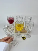 جام شیشه‌ای پایه‌دار لوکس