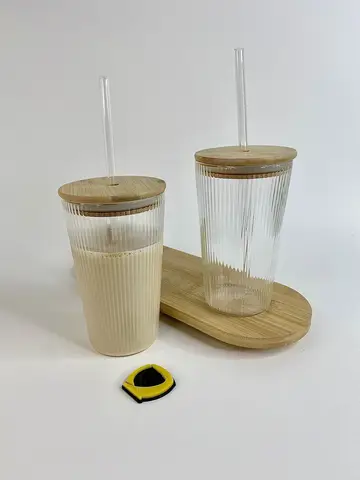 لیوان شیار‌دار اسموتی