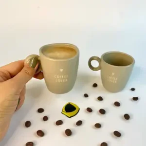 ماگ قهوه دفرمه دسته گرد