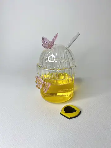 ماگ اسموتی پروانه ای صورتی
