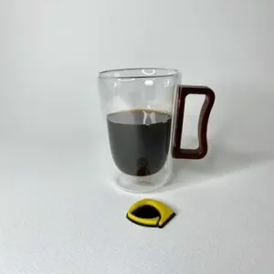 لیوان دوجداره دسته چوبی تیره موجدار