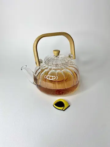 قوری پیرکس کدویی دسته بامبو 1000 میل قوری پیرکس کدویی دسته بامبو 1000 میل