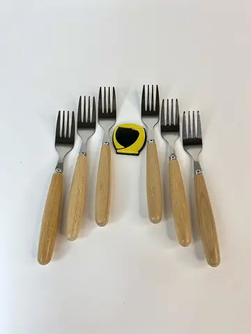 چنگال میوه خوری دسته بامبو چنگال میوه خوری دسته بامبو