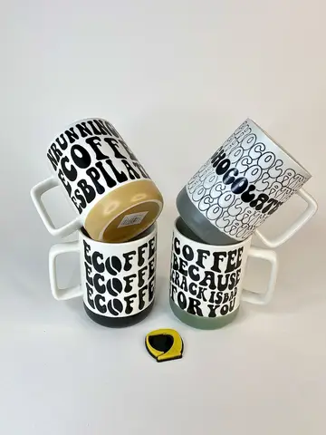 ماگ سرامیکی دسته مستطیلی پایین رنگی ماگ سرامیکی دسته مستطیلی پایین رنگی