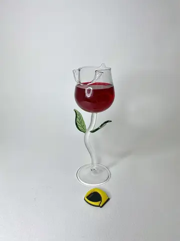 جام پیرکس گل رز