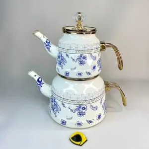 کتری و قوری لعابی طرح گل آبی دسته بغل