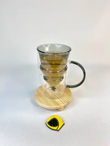 لیوان دوجداره طرح درخت کریسمس خاکستری لیوان دوجداره طرح درخت کریسمس خاکستری