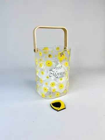 جایخی مربع بزرگ دسته چوب گل بابونه زرد جایخی مربع بزرگ دسته چوب گل بابونه زرد